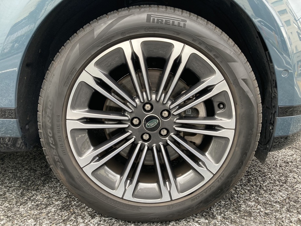 2025-1017 Land Rover Range Rover Evoque R-Dynamic HSE P250 2023-22