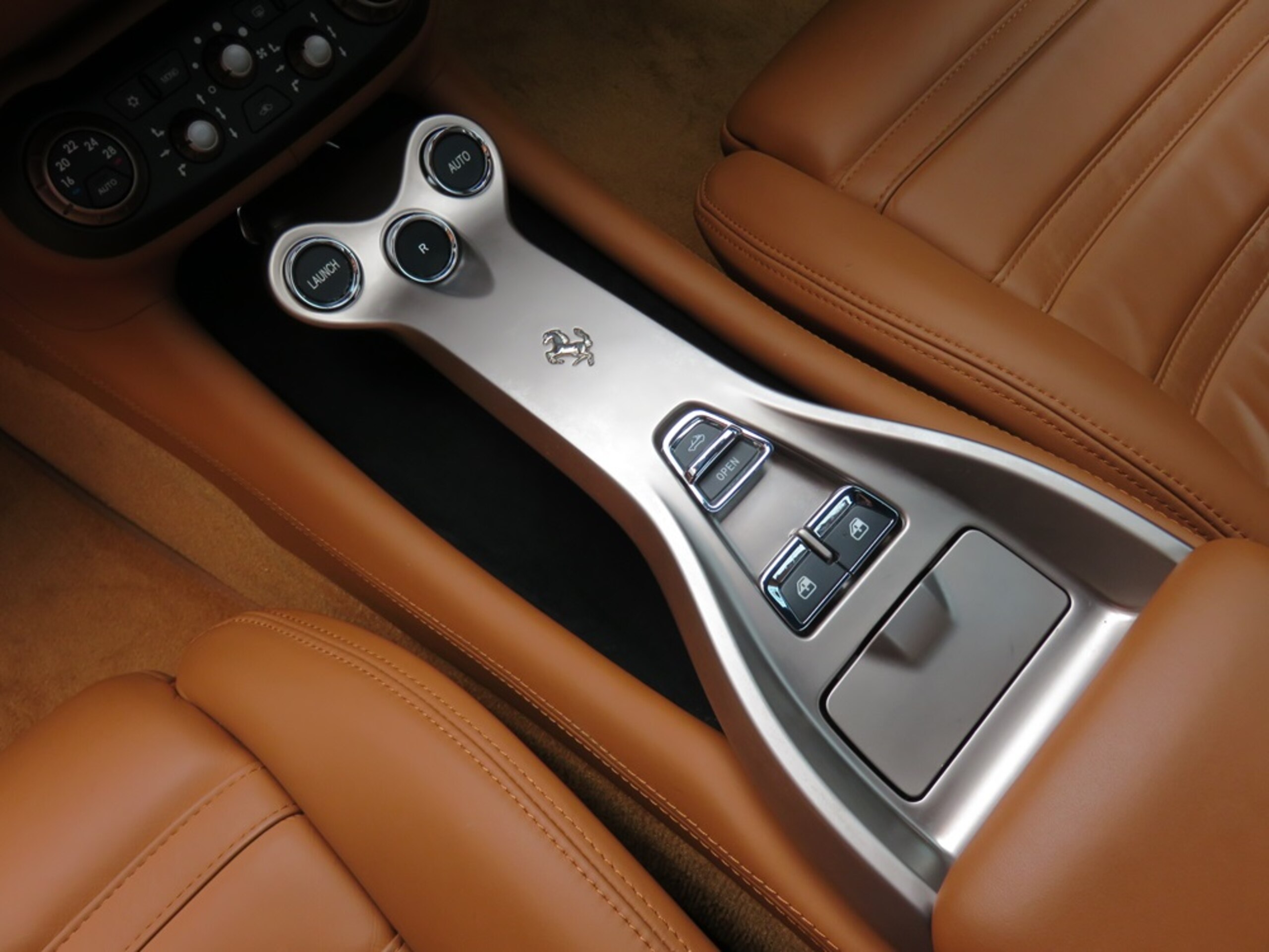 Ferrari California-12